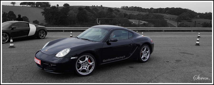 Porsche Cayman S (03).jpg